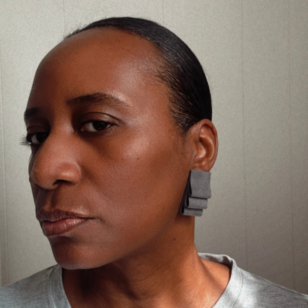 new! "gray, never fold" leather earrings