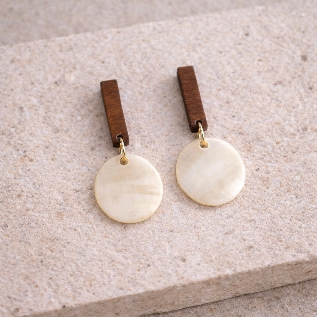 luna pearl earrings