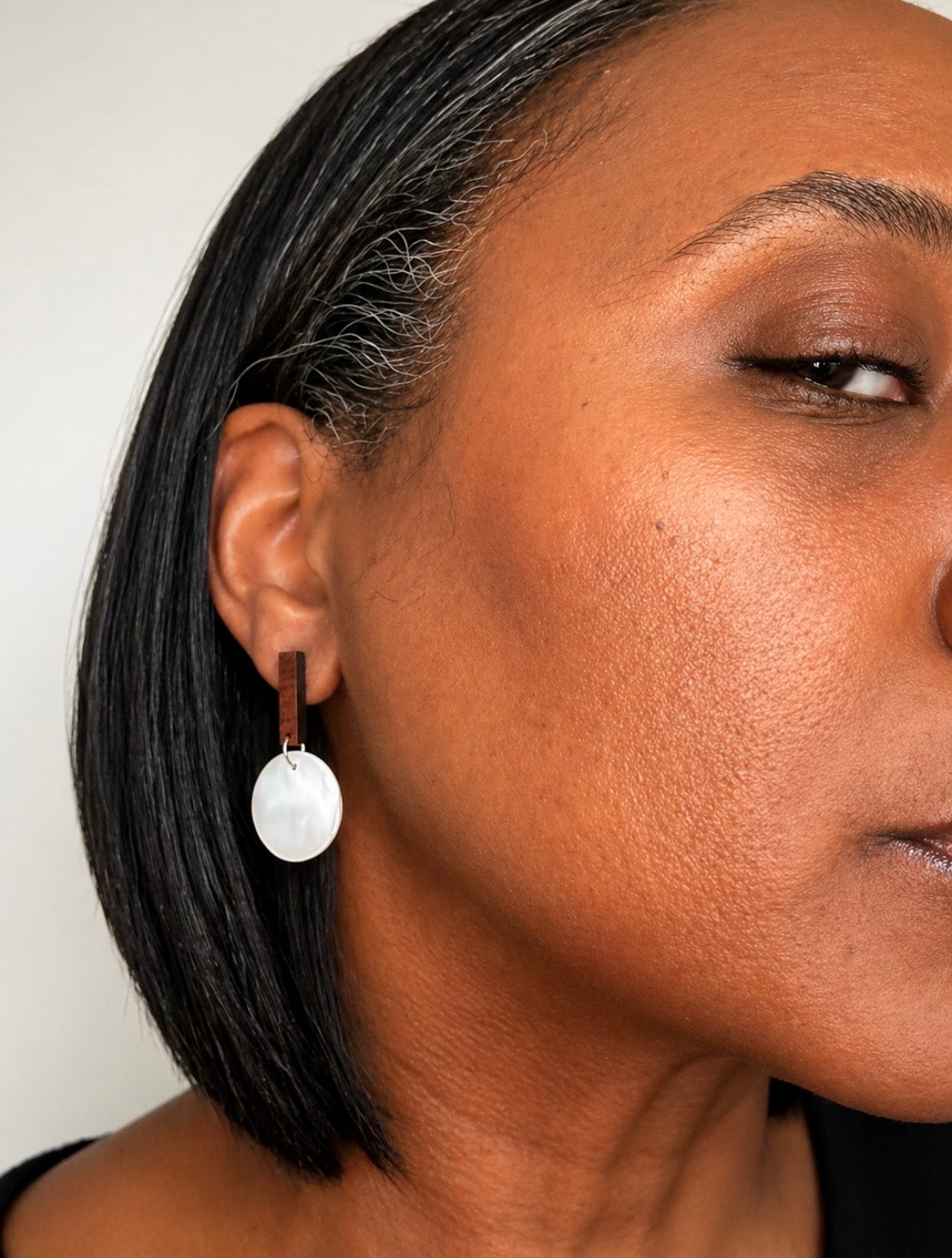 luna pearl earrings