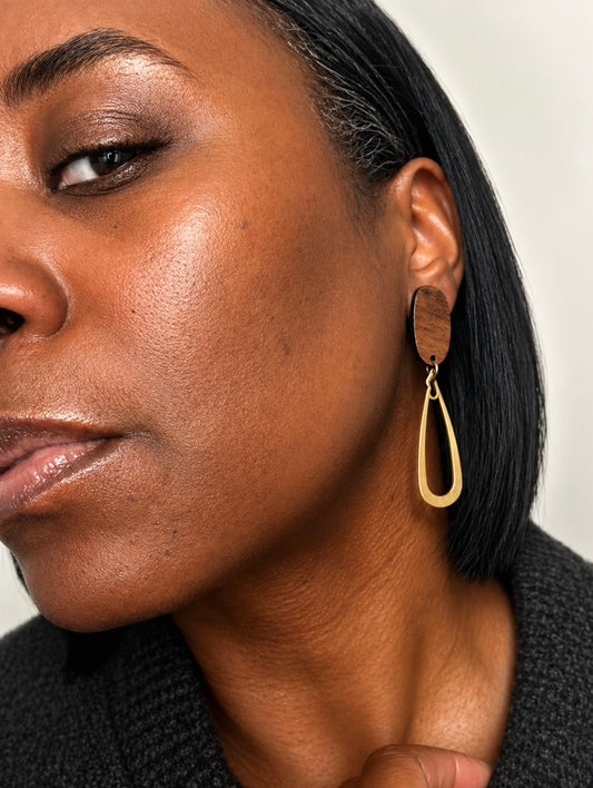 the elongated drop earrings