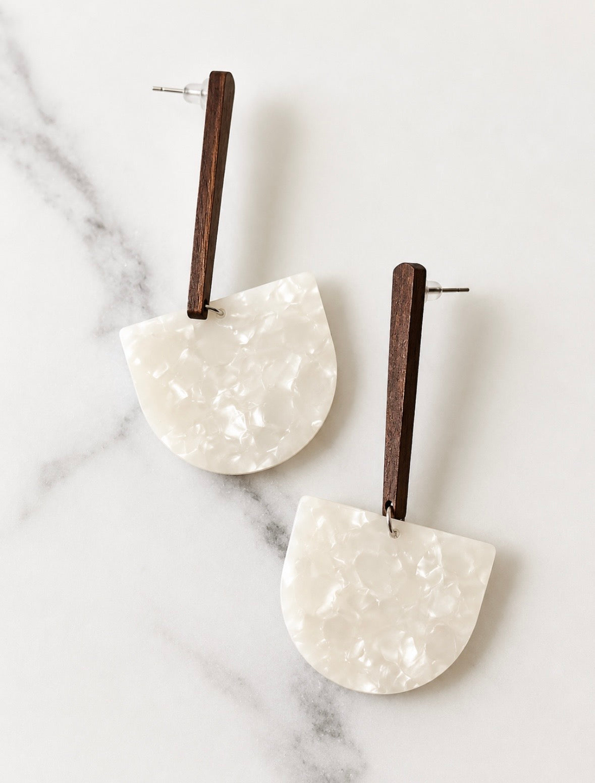 mother curve earrings